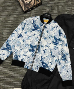 L  Jacket or Bomber Jacket   – Max010729
