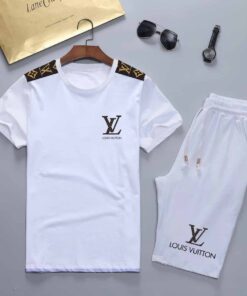 2025 – Set L  Tracksuit T-shirt & Shorts – Max240509178
