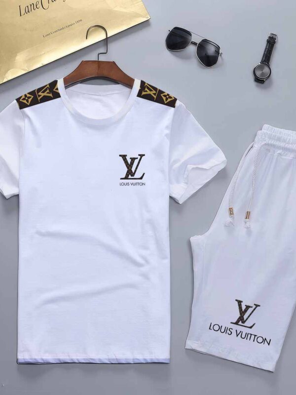 2025 – Set L  Tracksuit T-shirt & Shorts – Max240509178