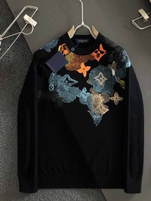 New 2024, 2024-L   Sweater , Sweatshirt  – Max010275