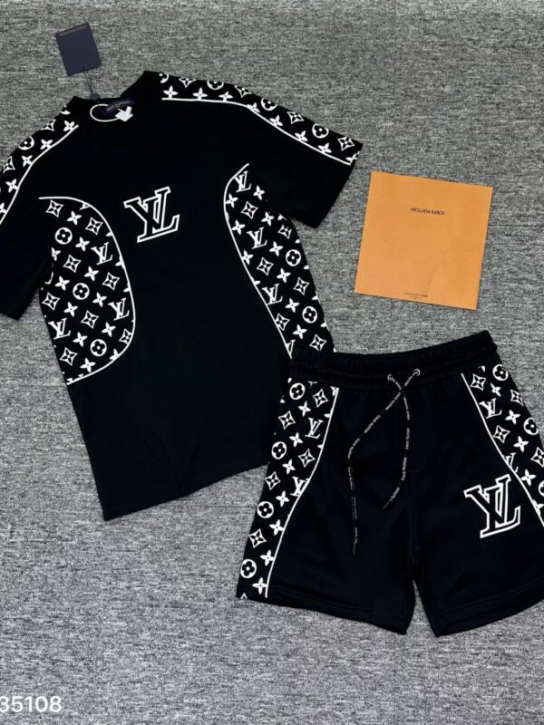 2025 – Set L  Tracksuit T-shirt & Shorts – Max240513272