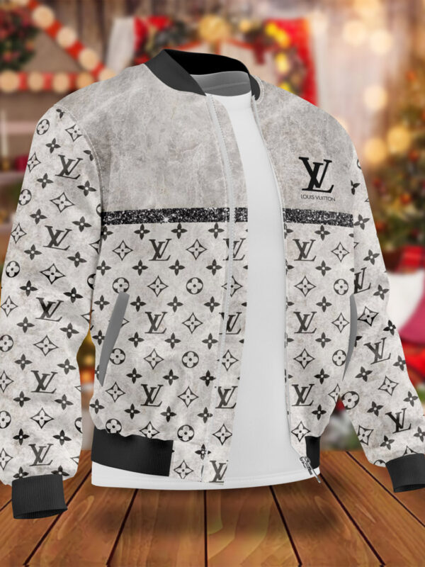 L  Jacket or Bomber Jacket   -Max010962