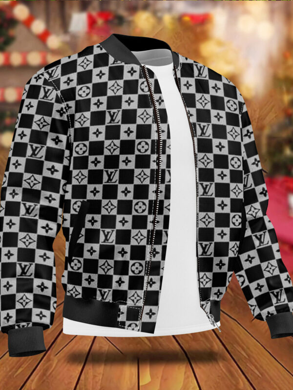 L  Jacket or Bomber Jacket   -Max010953