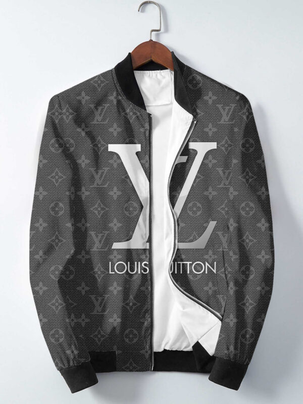 L  Jacket or Bomber Jacket   – Max010553