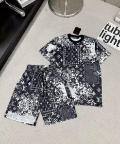 2024 – Set L  Tracksuit T-shirt & Shorts – Max087179