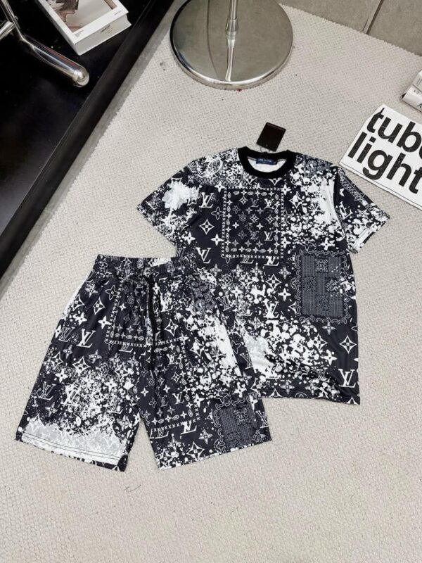 2024 – Set L  Tracksuit T-shirt & Shorts – Max087179