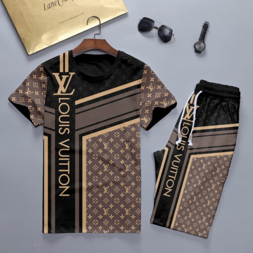 2025 – Set L  Tracksuit T-shirt & Shorts – TU240510105
