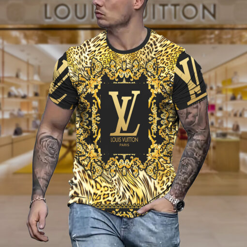 L  Luxury Brand Premium T-Shirt Outfit For Men -Max011464