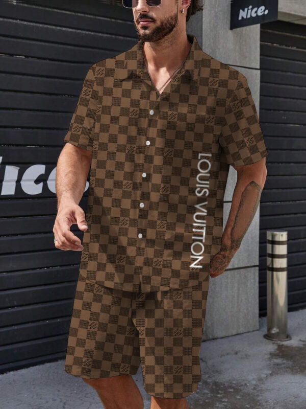 2025 – Tracksuits Luxury Shorts sleeve shirts & Shorts -CHIC060310