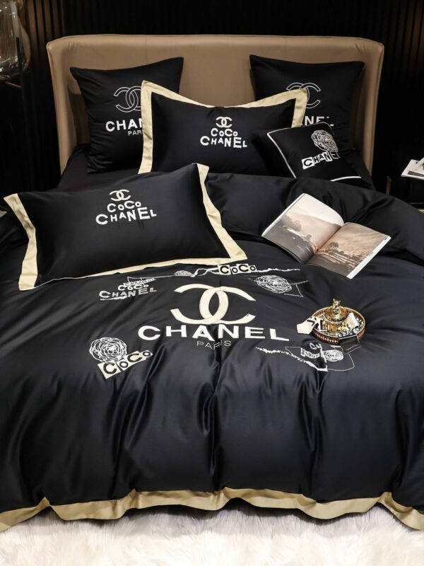 Chanel Premium Fashion Limited Luxury Brand Bedding Set Home Decor -Min00418