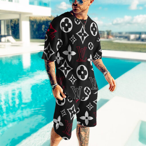 2025 – Set L  Tracksuit T-shirt & Shorts – hd4530