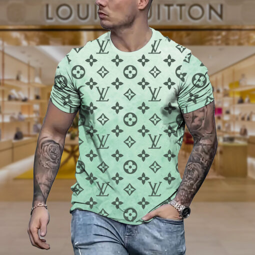 L  Luxury Brand Premium T-Shirt Outfit For Men -Max011463