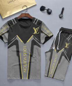 2025 – Set L  Tracksuit T-shirt & Shorts – TU240510129