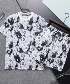 2025 – Set L  Tracksuit T-shirt & Shorts – Max240509150