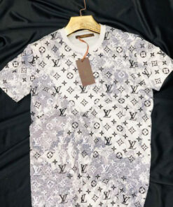 2025 – L  Luxury Brand Premium T-Shirt Outfit For Men -DN26230366
