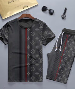 2025 – Set L  Tracksuit T-shirt & Shorts – TU240510119