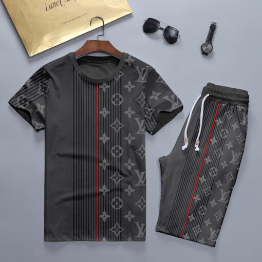 2025 – Set L  Tracksuit T-shirt & Shorts – TU240510119