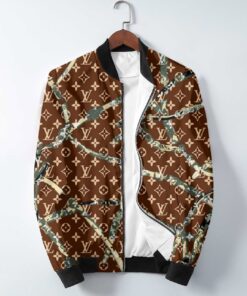 L  Jacket or Bomber Jacket   – Max010572