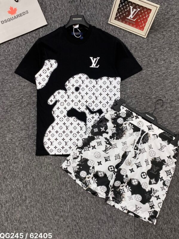 2025 – Set L  Tracksuit T-shirt & Shorts – Max240515282