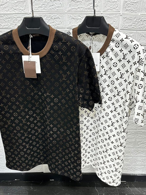 Unisex – (Black & White) Limited Edition L  T Shirts – Max24050523