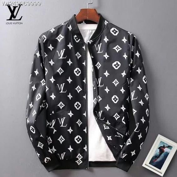 L  Jacket or Bomber Jacket   -Max010629