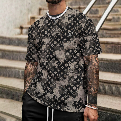 2025 – L  Luxury Brand Premium T-Shirt Outfit For Men -Max06052401