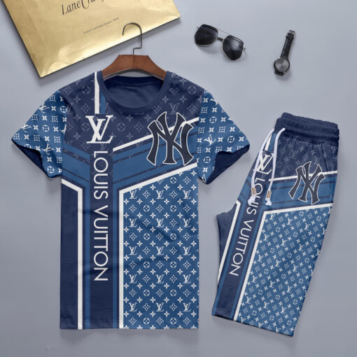 2025 – Set L  Tracksuit T-shirt & Shorts – TU240510103