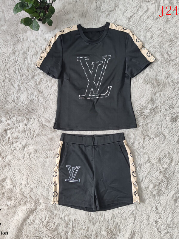 2024 – Set L  Tracksuit T-shirt & Shorts – Max02757