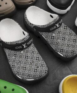L  Crocs Unisex Classic Clog -Max2407041452