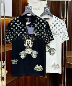 Unisex – (Black & White) Limited Edition L  T Shirts – Max240516342