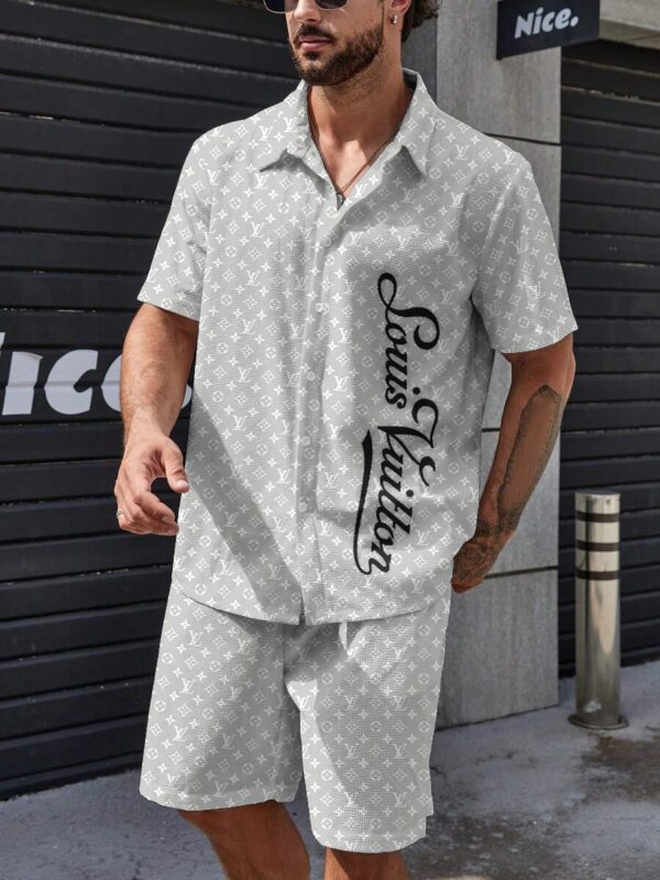 2025 – Tracksuits Luxury Shorts sleeve shirts & Shorts – CHIC060303