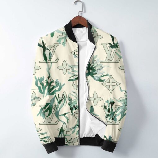 L  Jacket or Bomber Jacket   – Max010578
