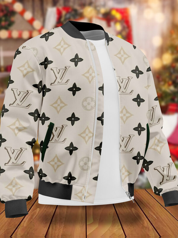 L  Jacket or Bomber Jacket   -Max010966
