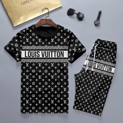 2025 – Set L  Tracksuit T-shirt & Shorts – TU24051094
