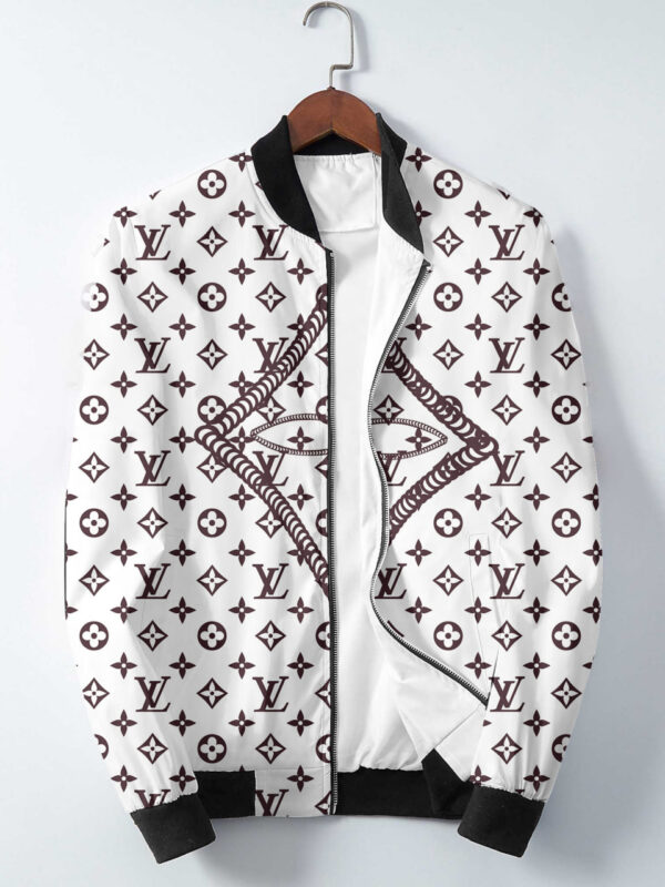L  Jacket or Bomber Jacket   – Max010571