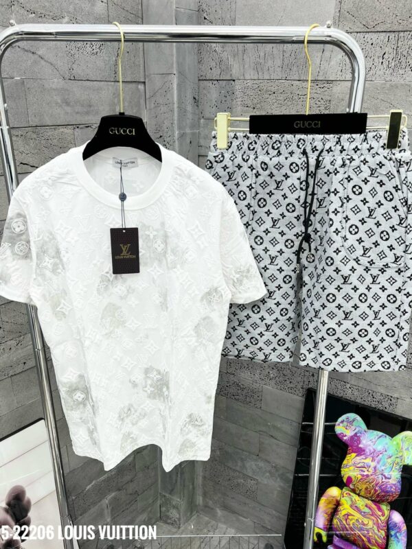 2024 – Set L  Tracksuit T-shirt & Shorts – Max087178