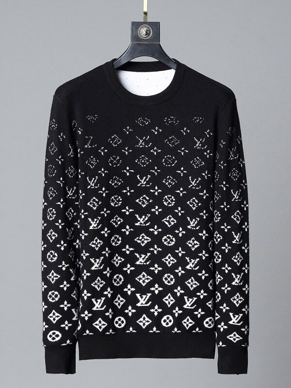 New 2024, 2024-L   Sweater , Sweatshirt  – Max010286