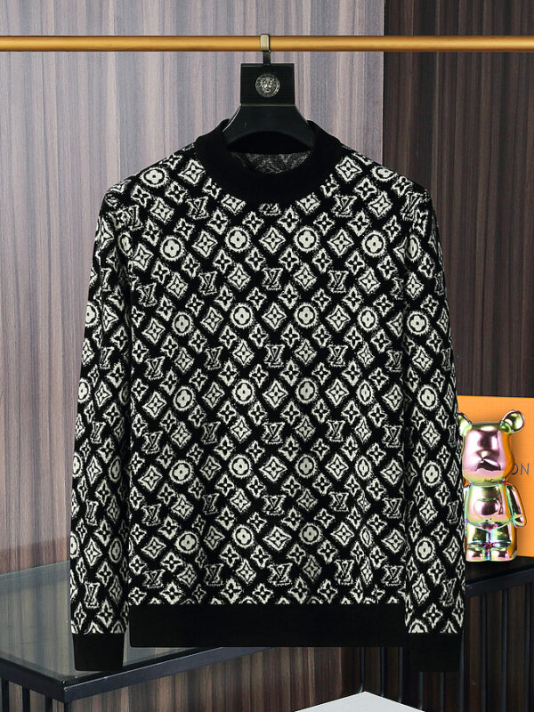 New 2024, 2024-L   Sweater , Sweatshirt  – Max010260