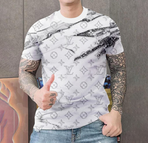 L  Luxury Brand Premium T-Shirt Outfit For Men -Max012696