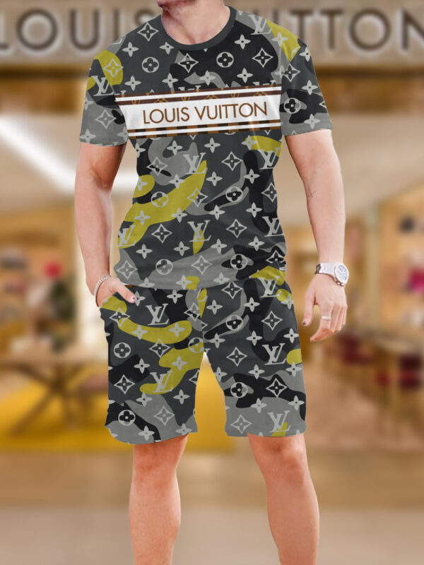 2025 – Set L  Tracksuit T-shirt & Shorts – Max011639
