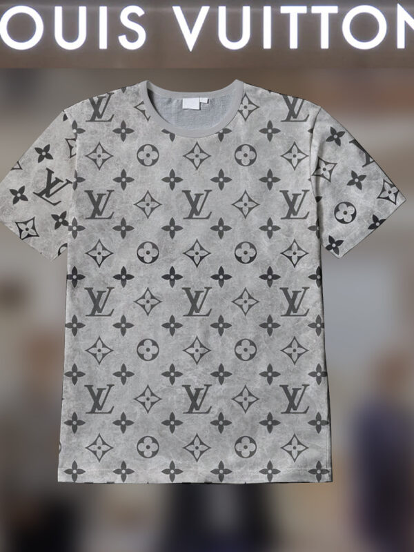 L  Luxury Brand Premium T-Shirt Outfit For Men -Max012390